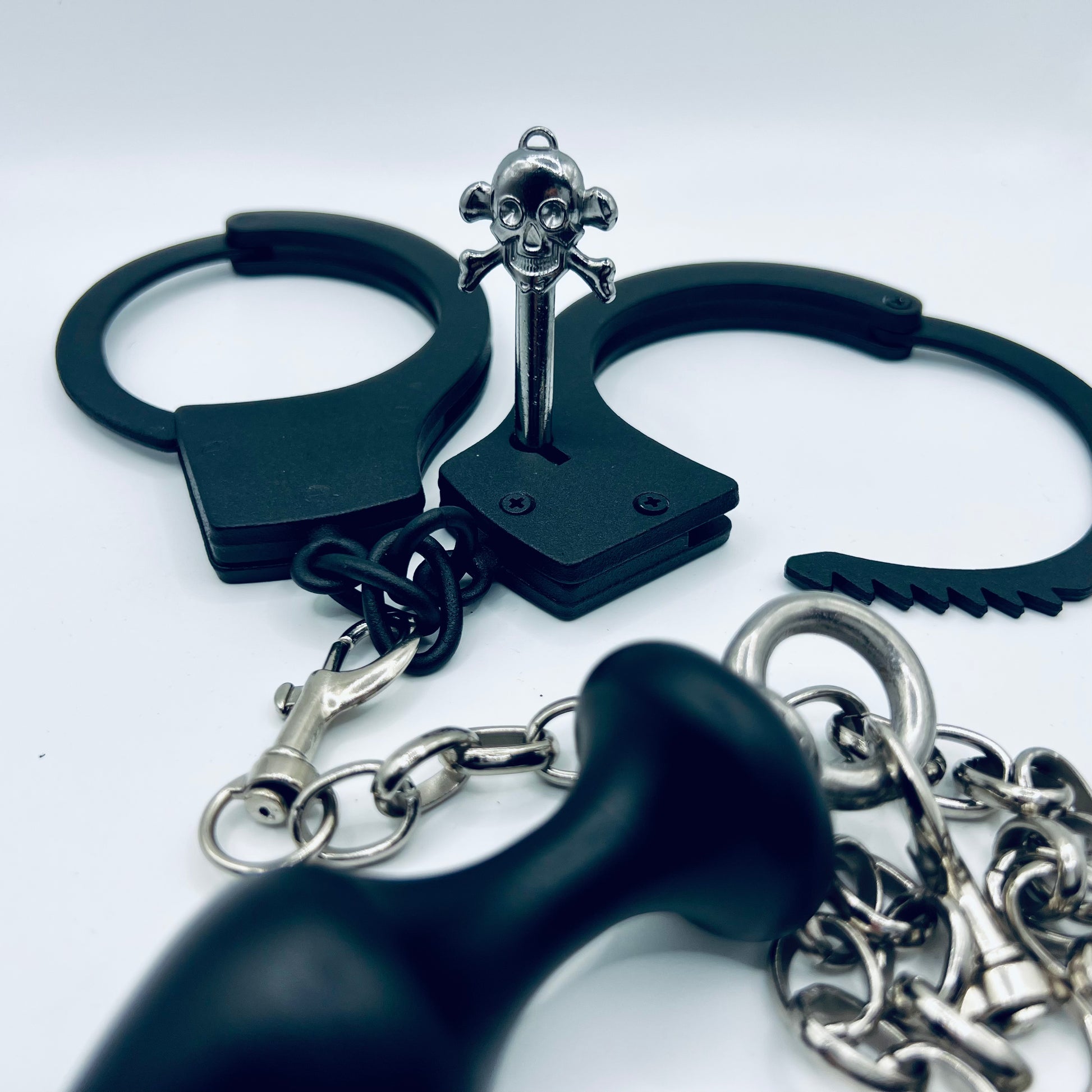 Cuffs with Butt Plug Set - Bondage Shop