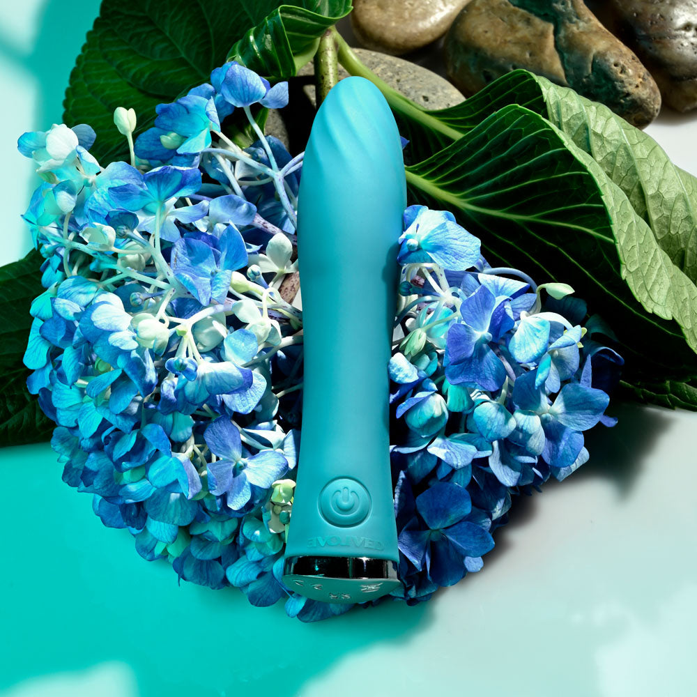 Evolved ULTRA WAVE - Blue 13 cm USB Rechargeable Mini Vibrator